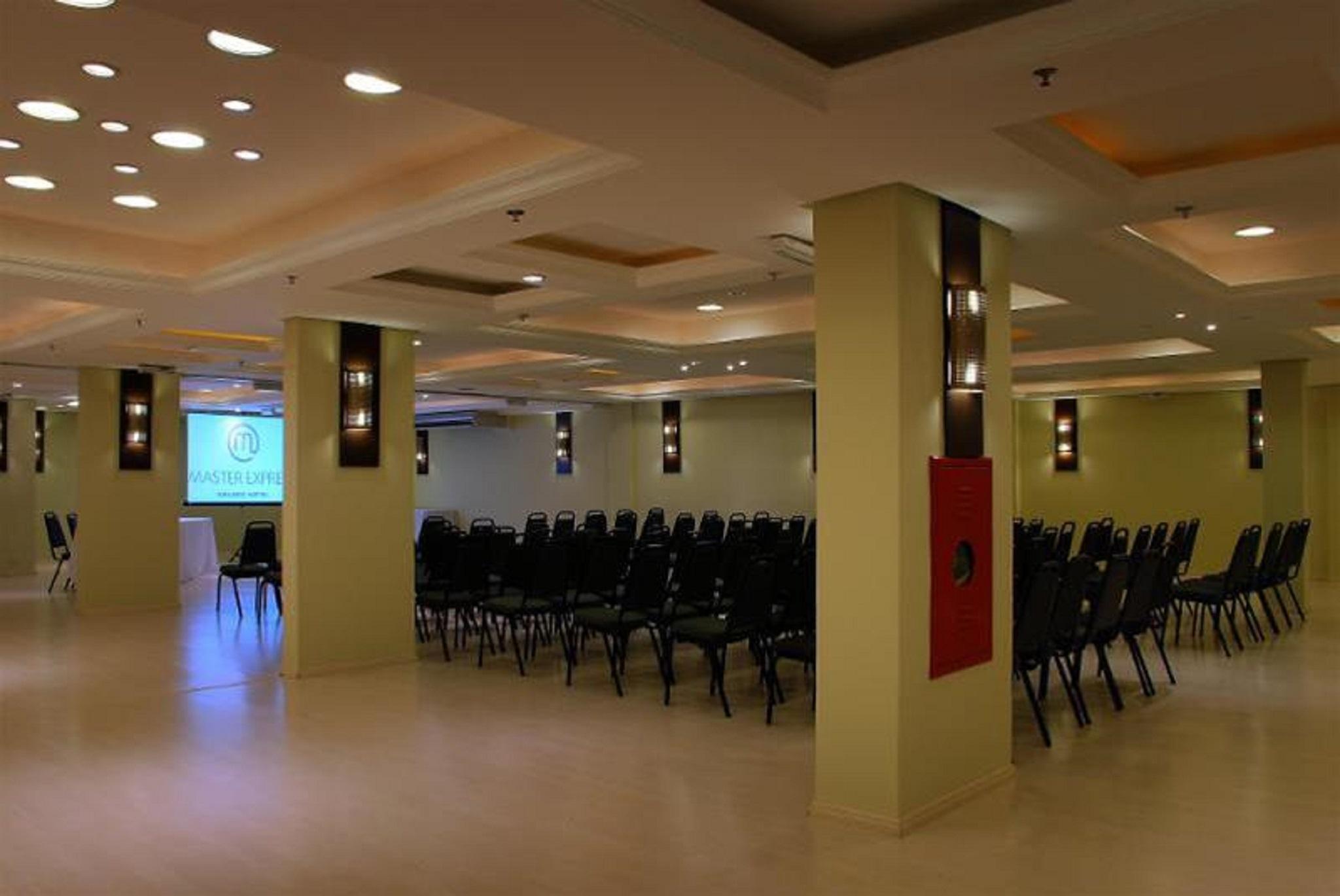 Master Grande Hotel - Proximo Ao Palacio Do Governo Porto Alegre Exterior photo